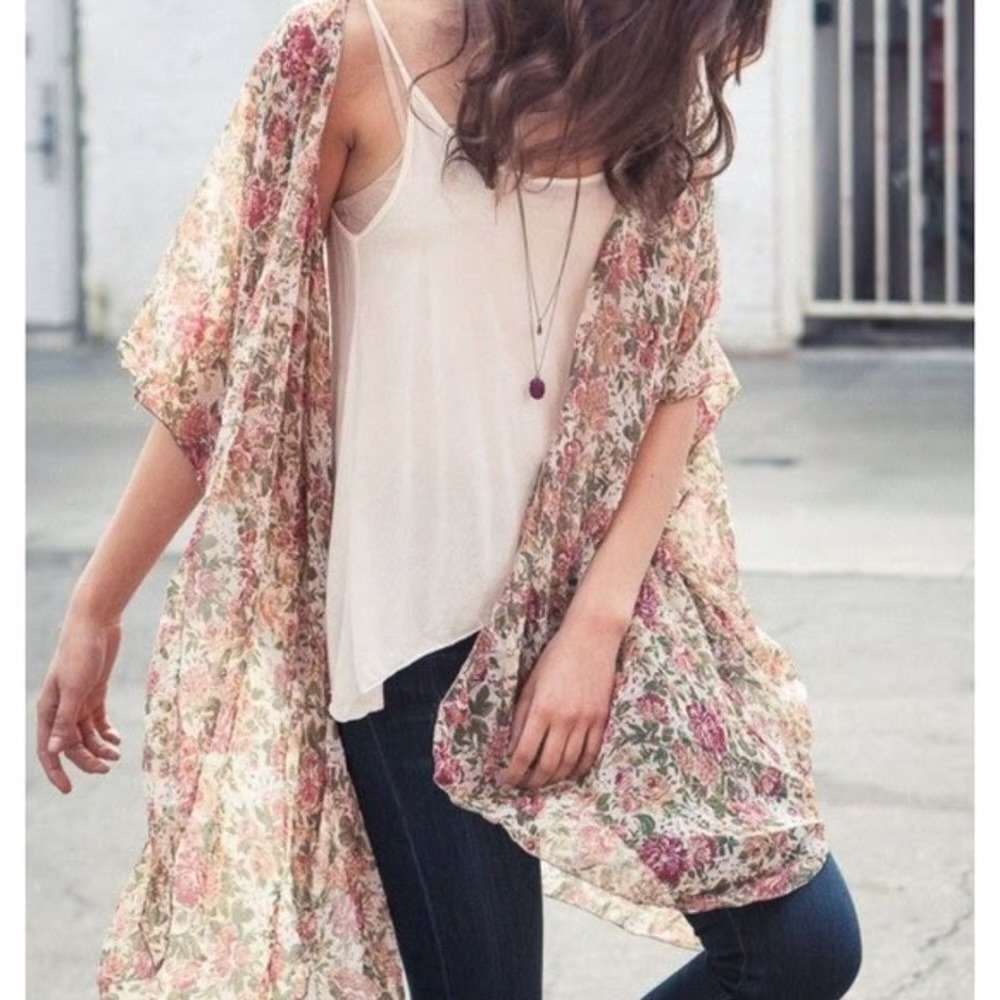 Brandy Melville Floral Kimono Duster Size Small Lightweight Boho Hippie
